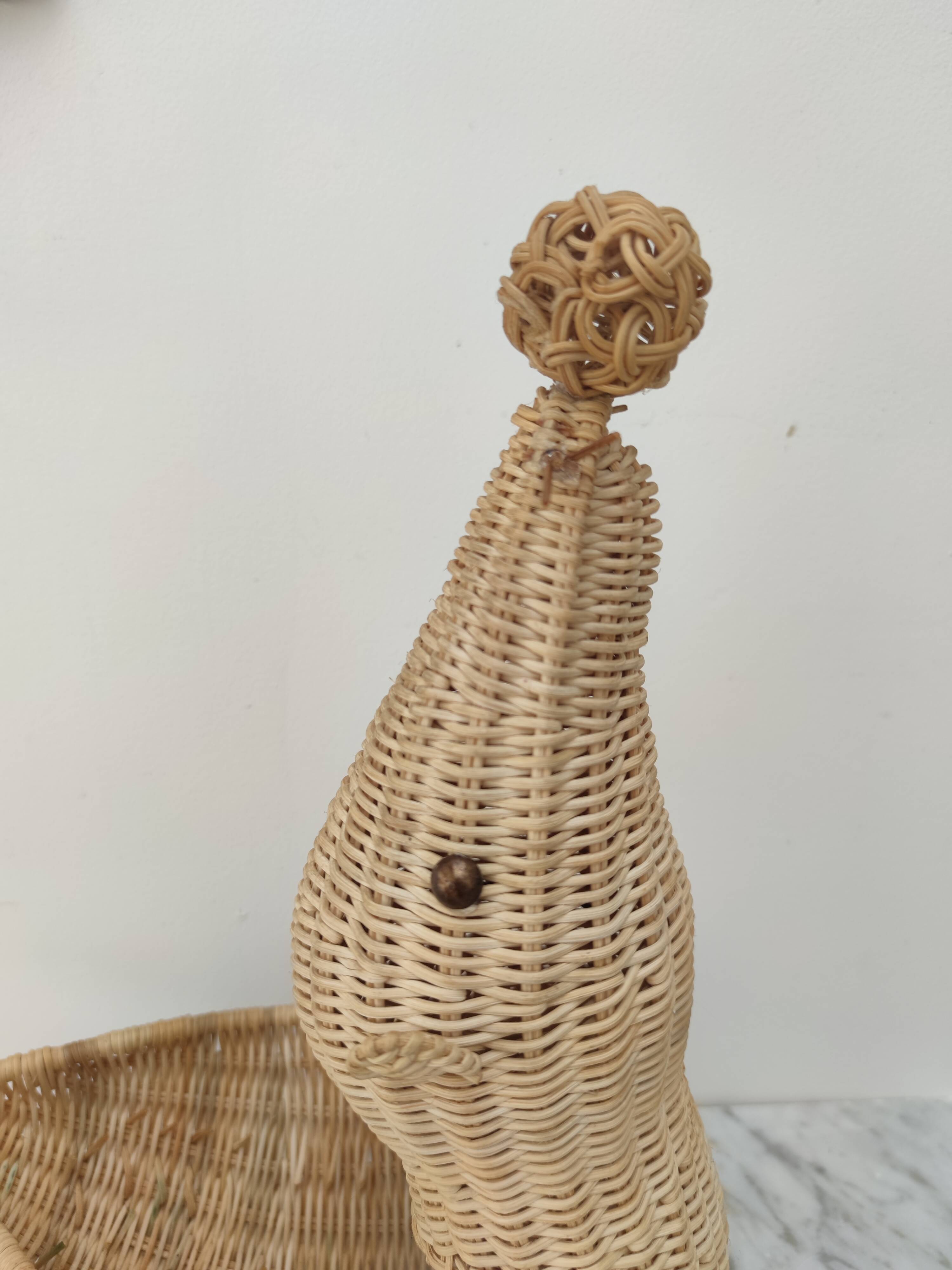 Rattan sea lion pan