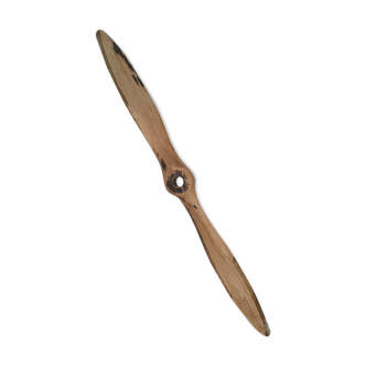 Ancienne hélice d'avion en bois