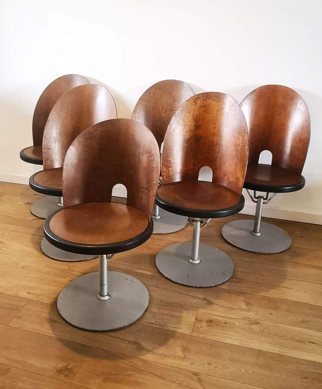 Set of 6 wooden swivel chairs