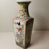 Antique Chinese quadrangular vase signed