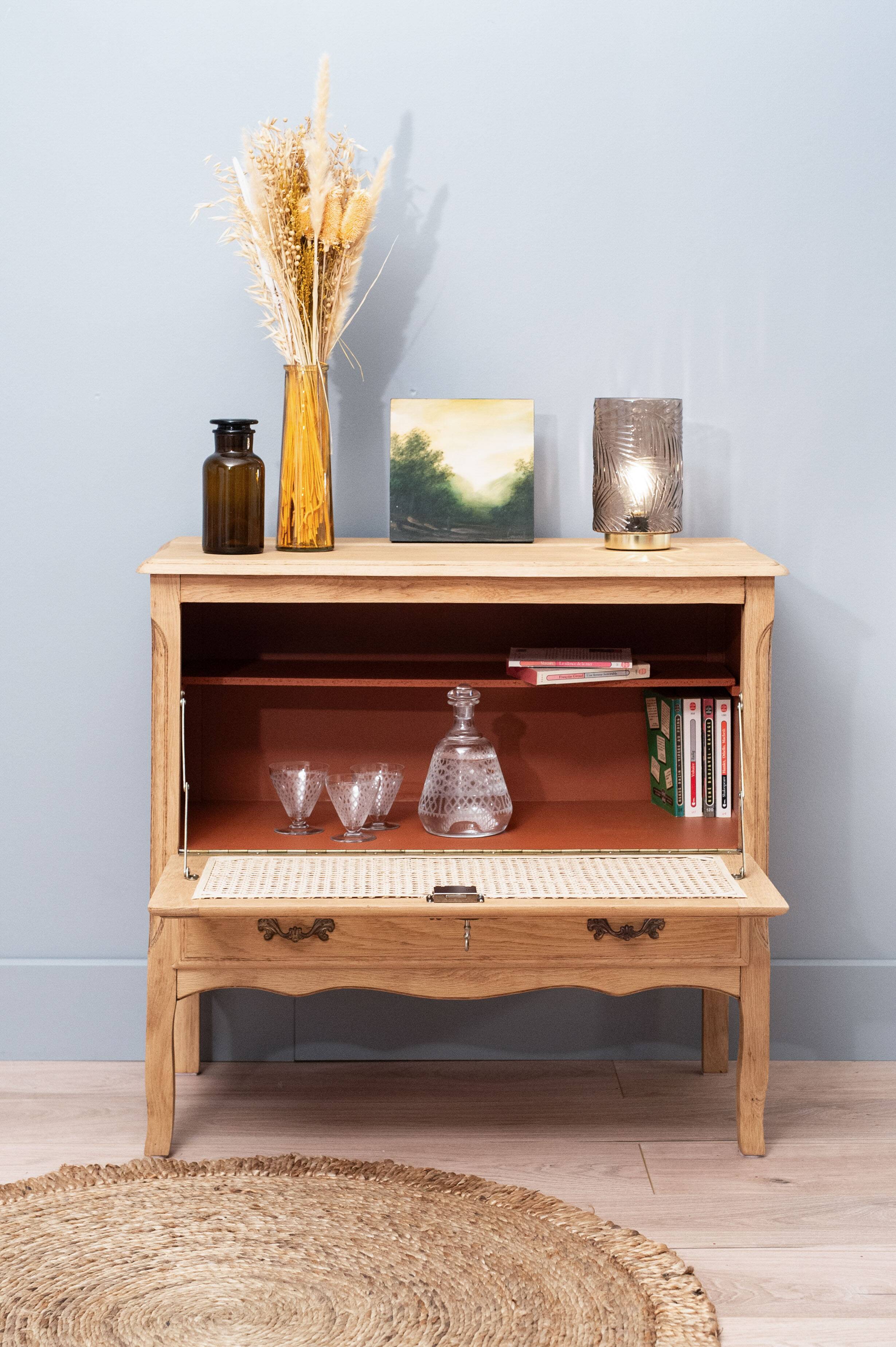 Bar cabinet / Tv cabinet