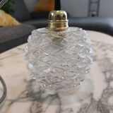 Chiseled glass globe walking lamp