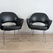 Set of 6 "Conference" chairs by Eero Saarinen for Knoll International