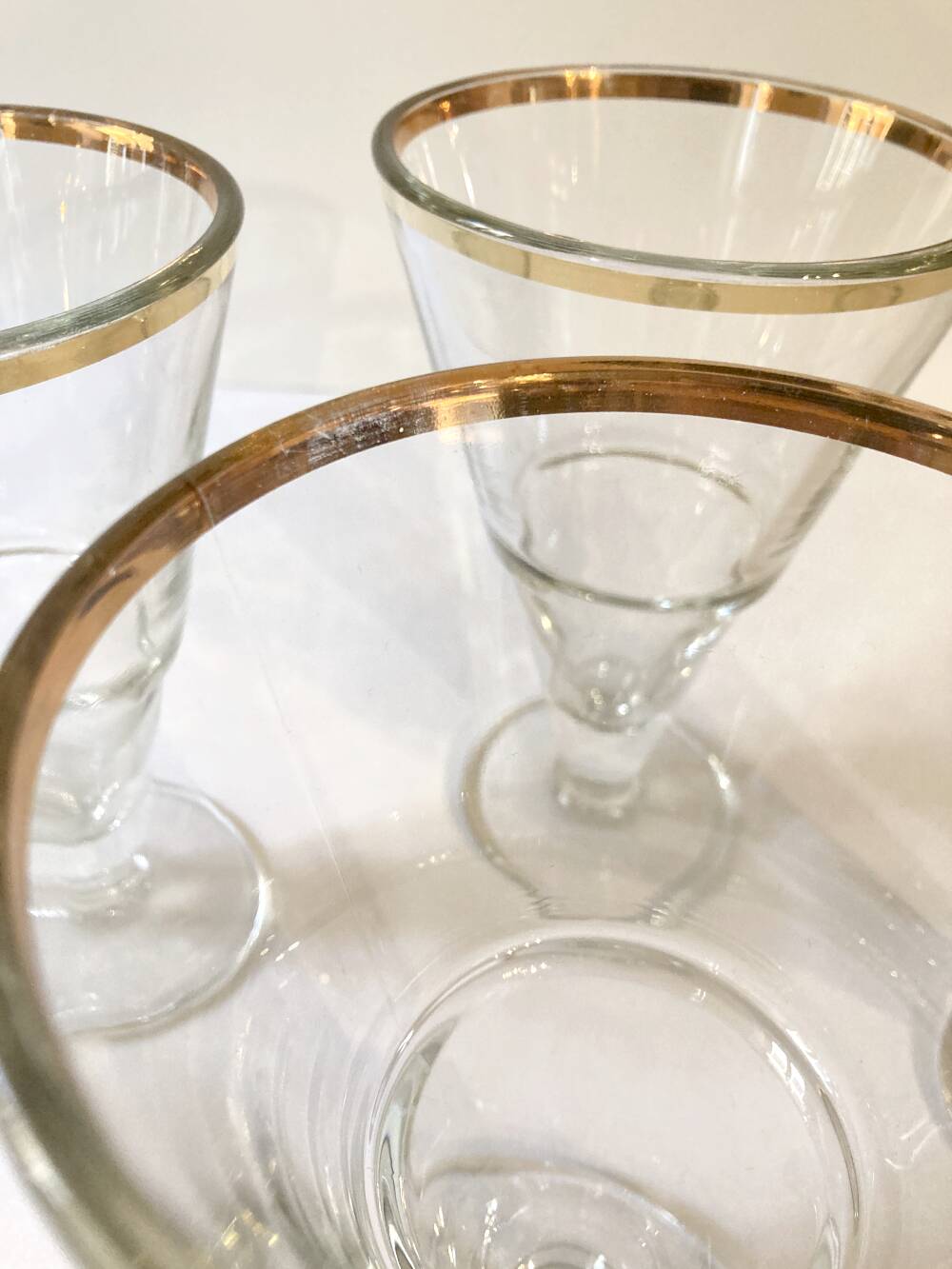 4 glass dessert bowls with gold rims, La Rochère, France