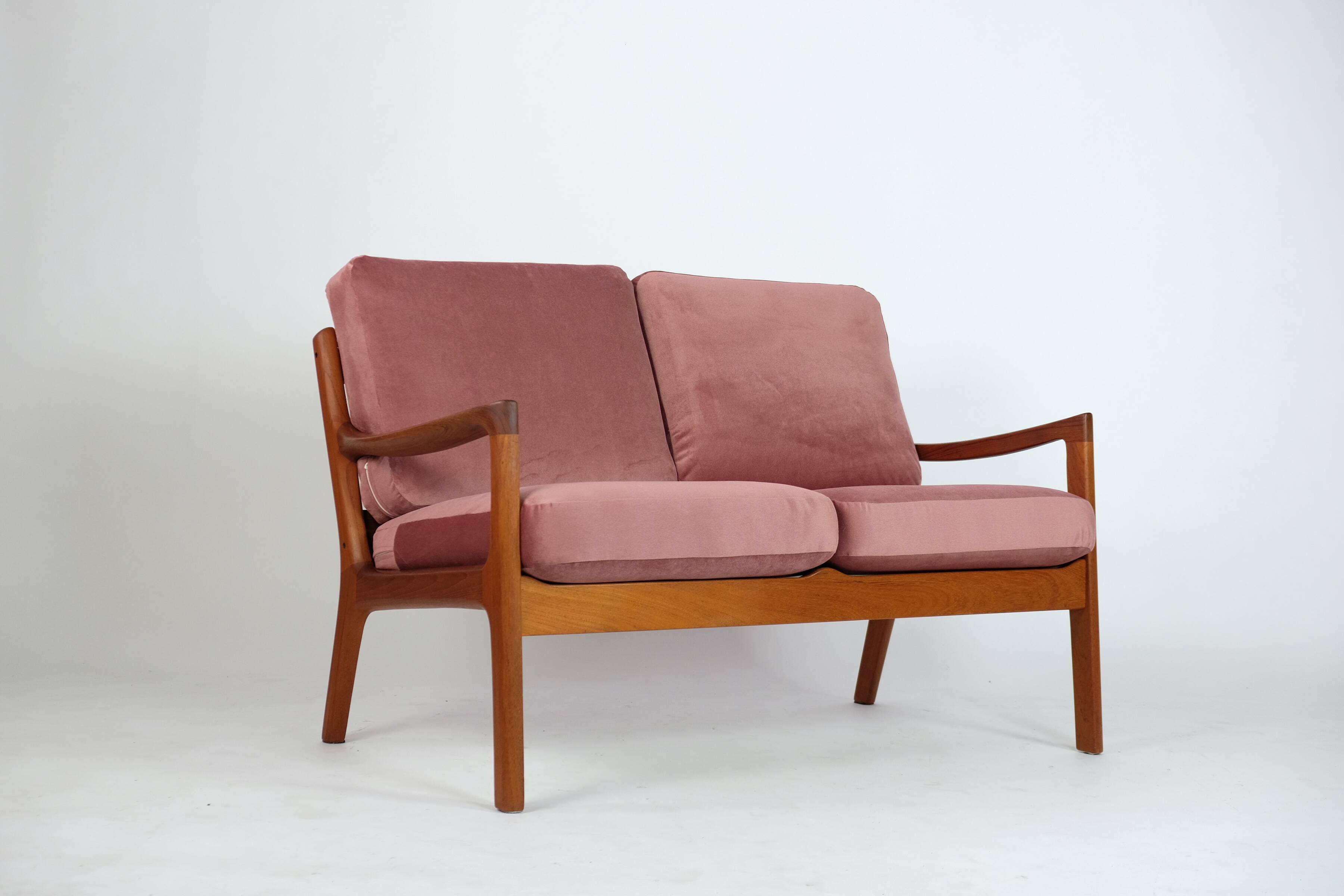 Danish Teak 2-Sitzer Sofa 'Senator' von Ole Wanscher für Cado