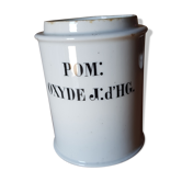 Pot à pharmacie