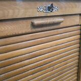 Curtain filing cabinet