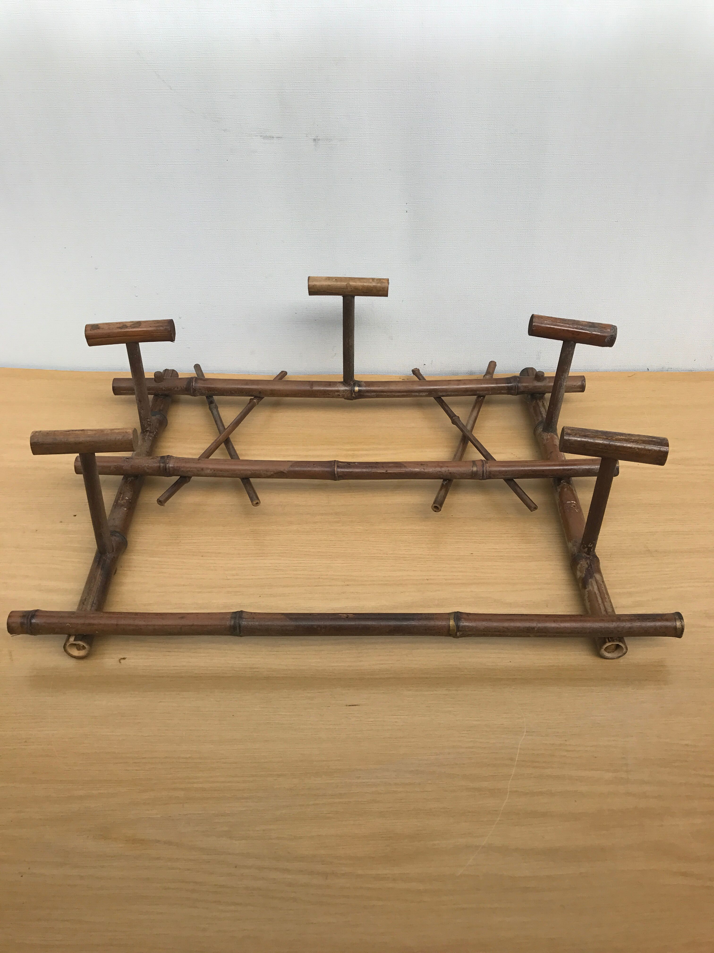 Door old 5 hooks in bamboo vintage coat