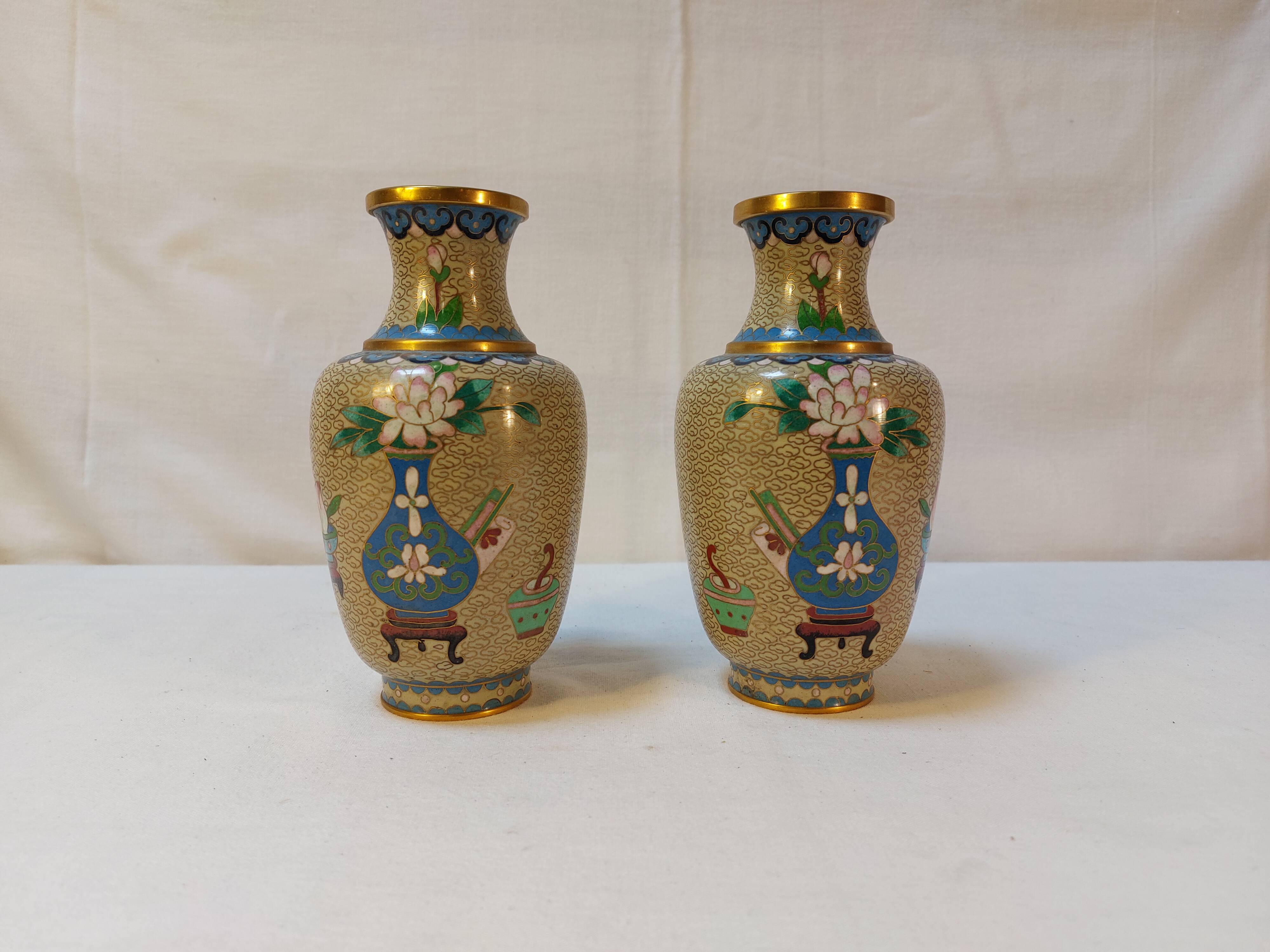 Pair of small cloisonné vases with Japanese polychrome decoration