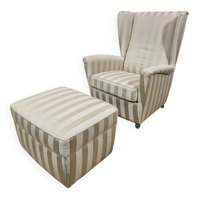 Fauteuil à oreilles avec repose-pieds, années 1960.