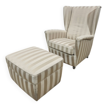 Fauteuil à oreilles avec repose-pieds, années 1960.