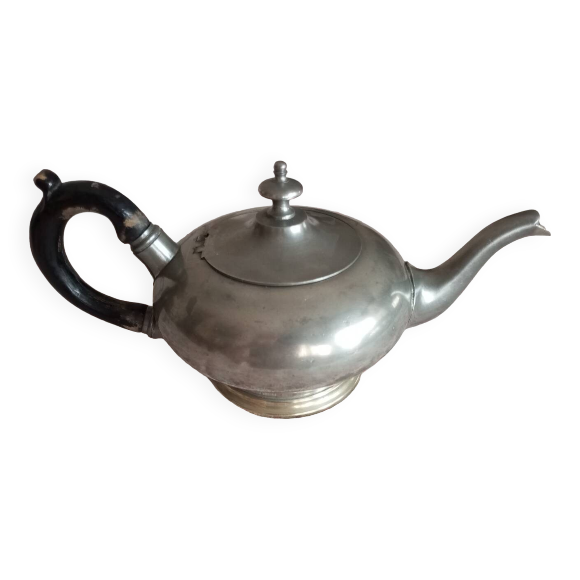 Metal ball teapot