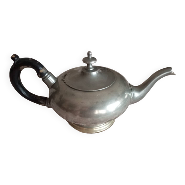 Théière boule en métal