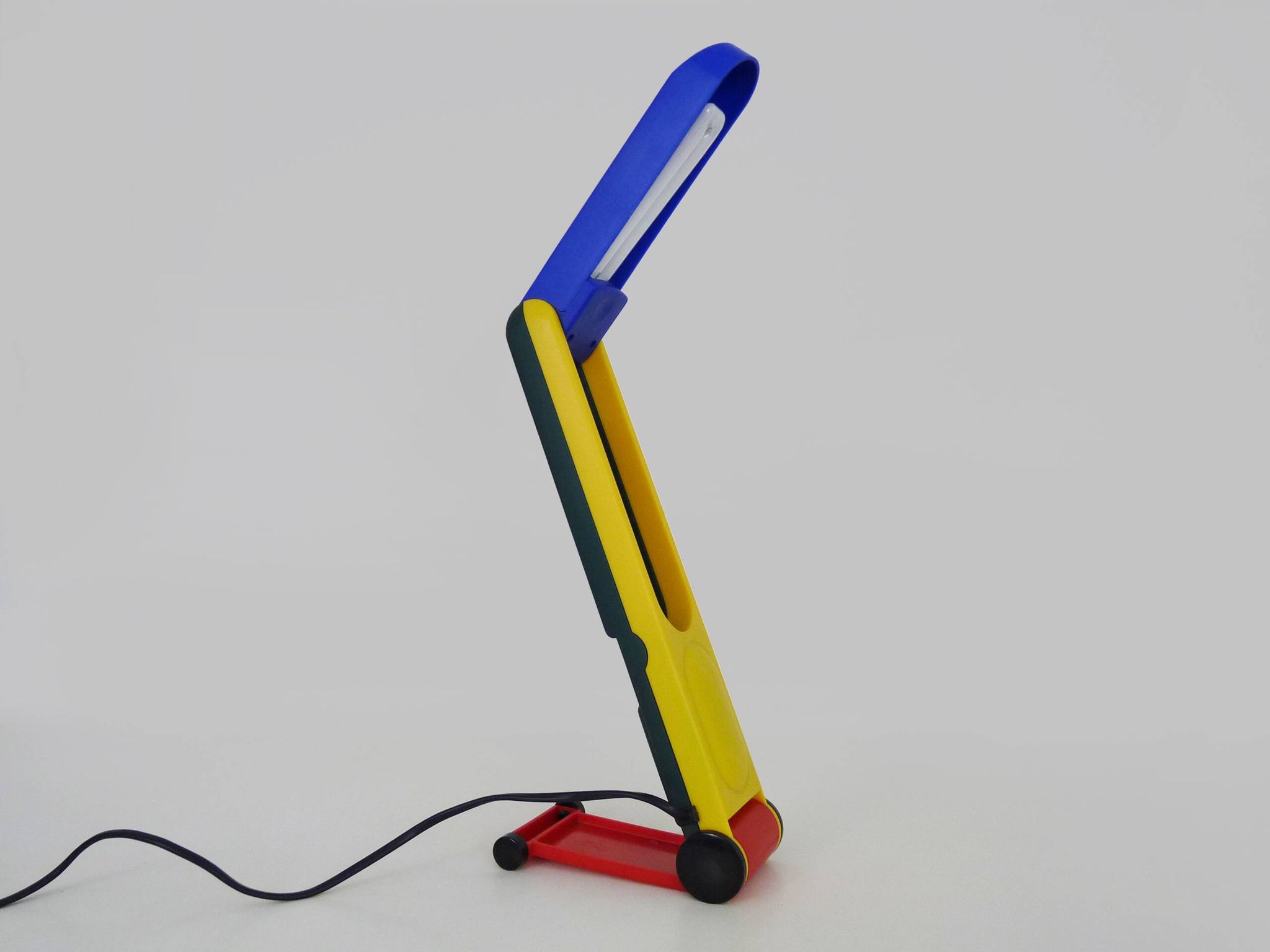 Lampe de bureau post-moderne par Benetton, Style Memphis Italie années 1980