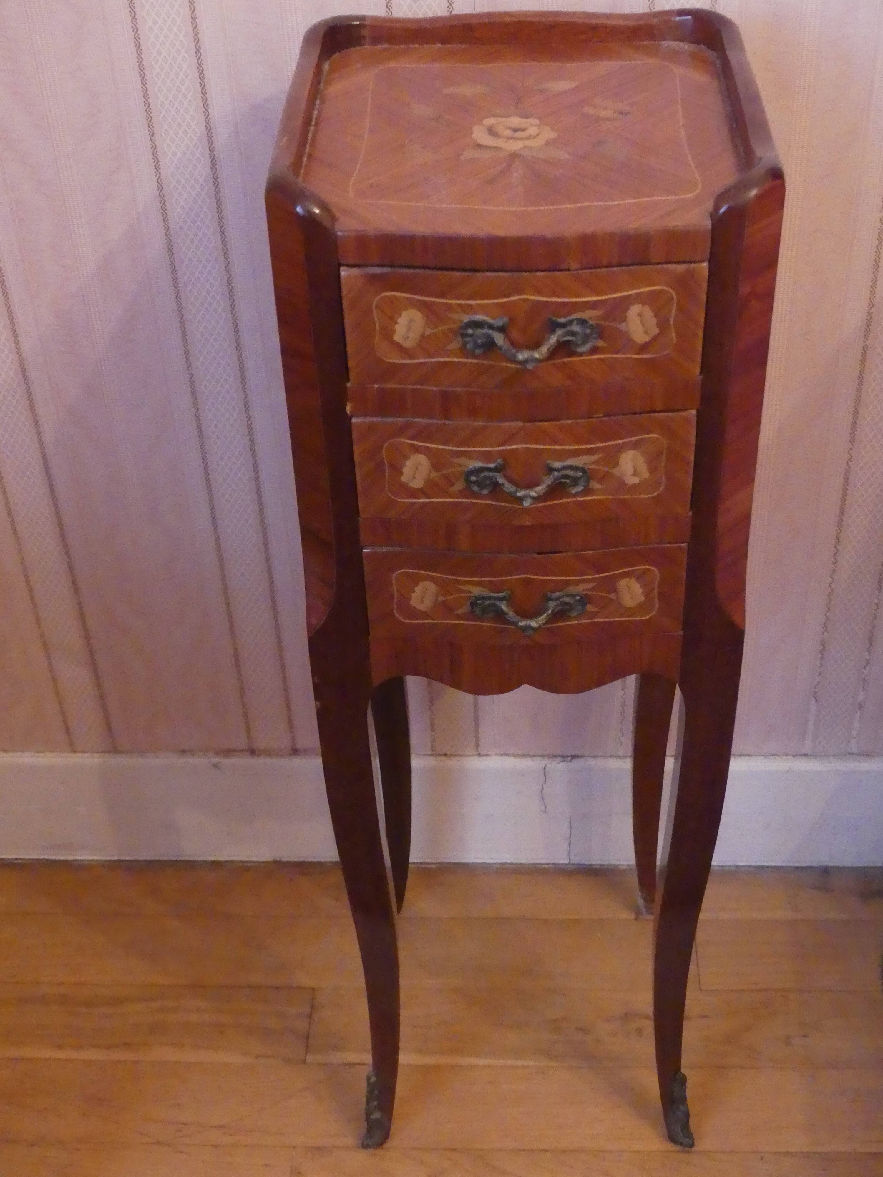 Pair of Louis XV style bedside tables in rosewood marquetry