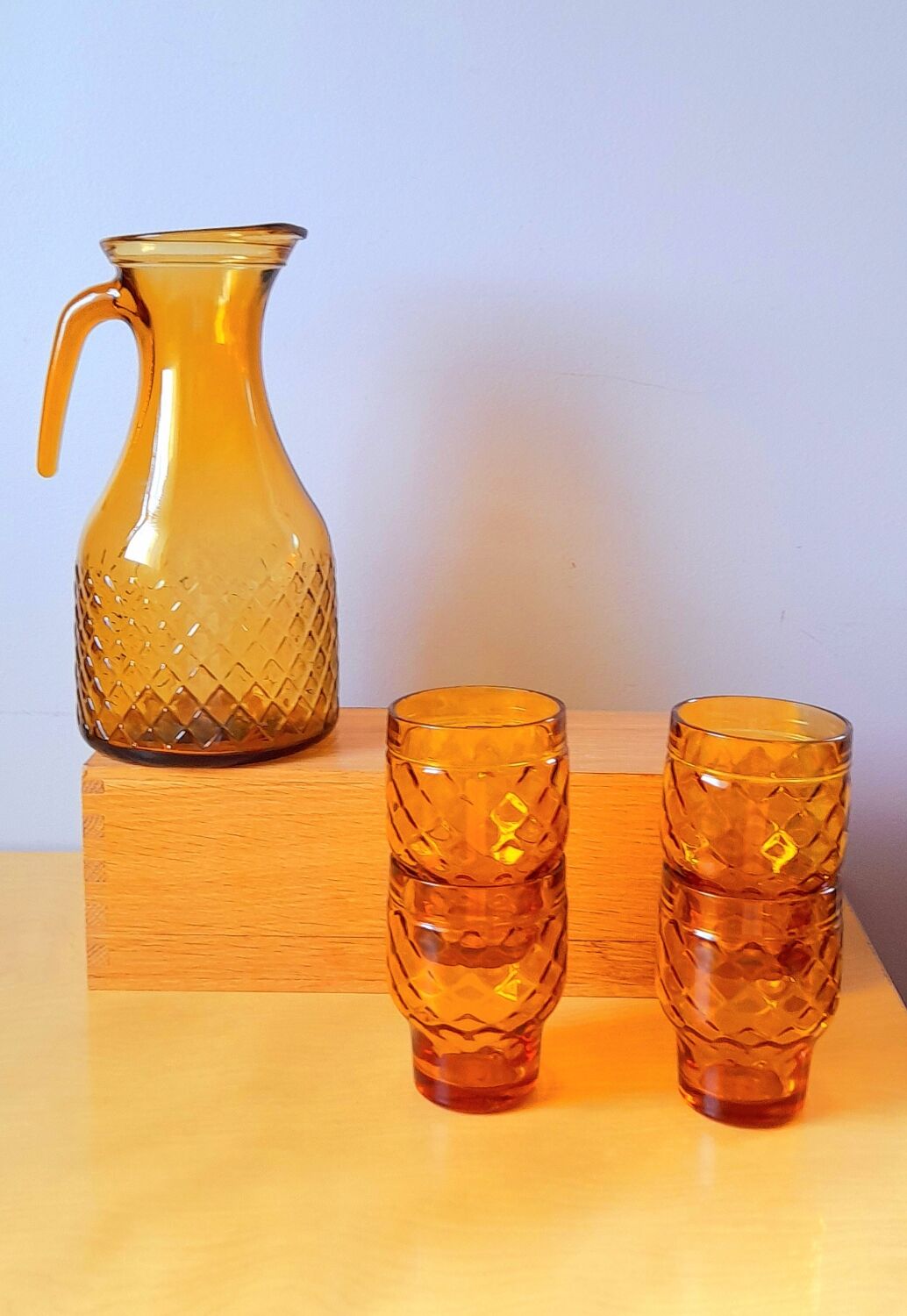Service verres et carafe ambrée 70s