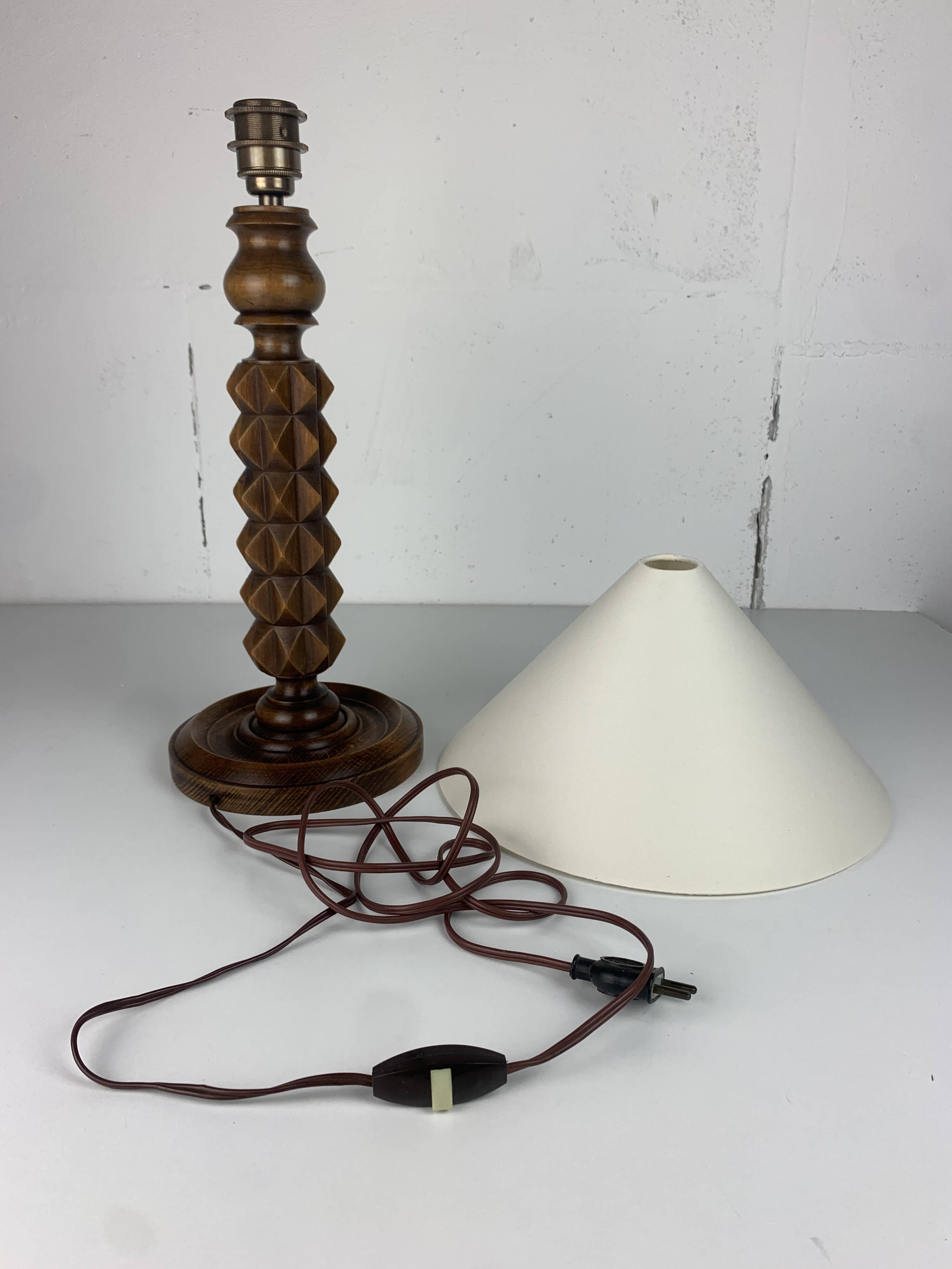 Brutalist wood turned table lamp in the style of Charles Dudouyt, 1940s