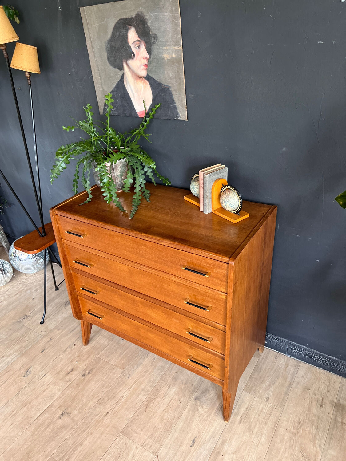 Vintage chest of drawers