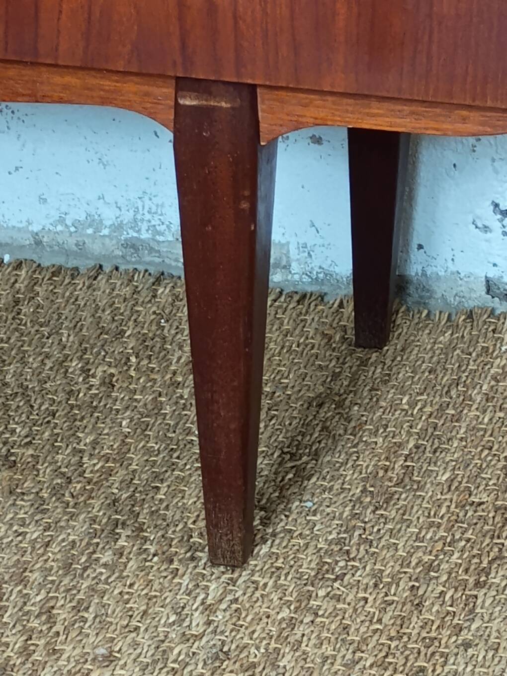 Low cabinet or small sideboard in mahogany from the 1960s.