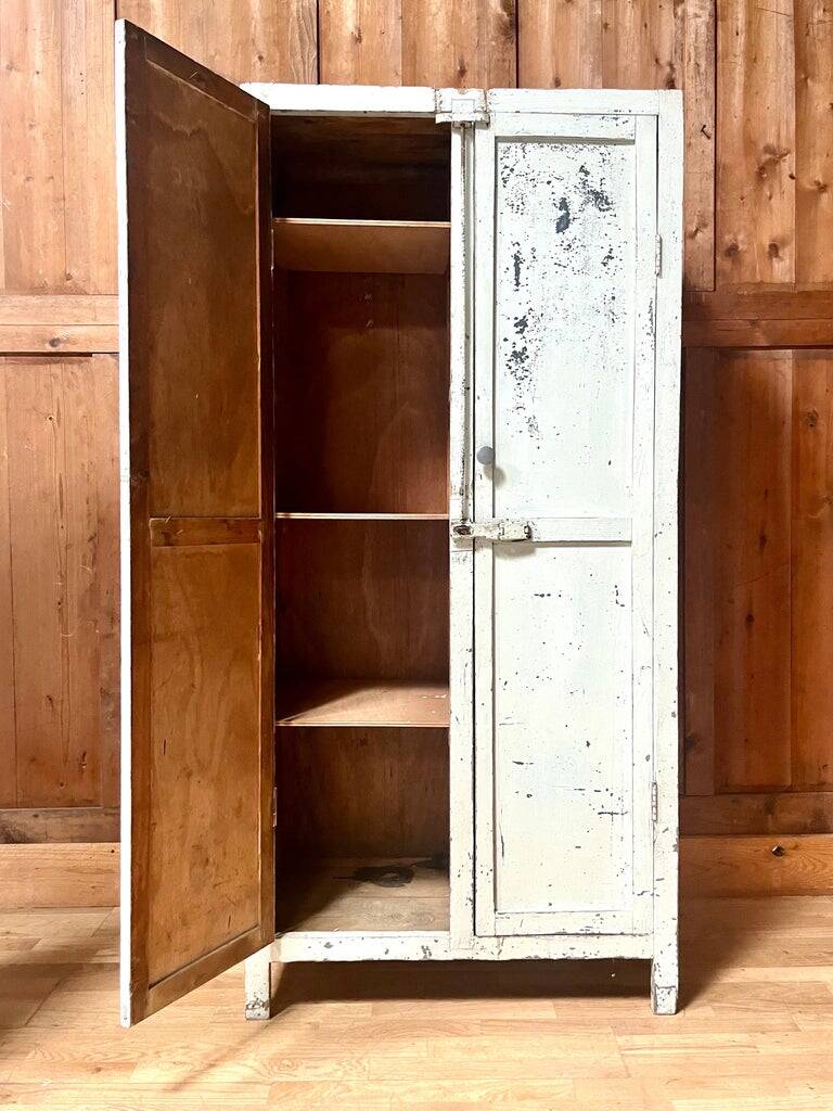 Locker / Workshop cabinet - industrial - vintage - Mid Century - France
