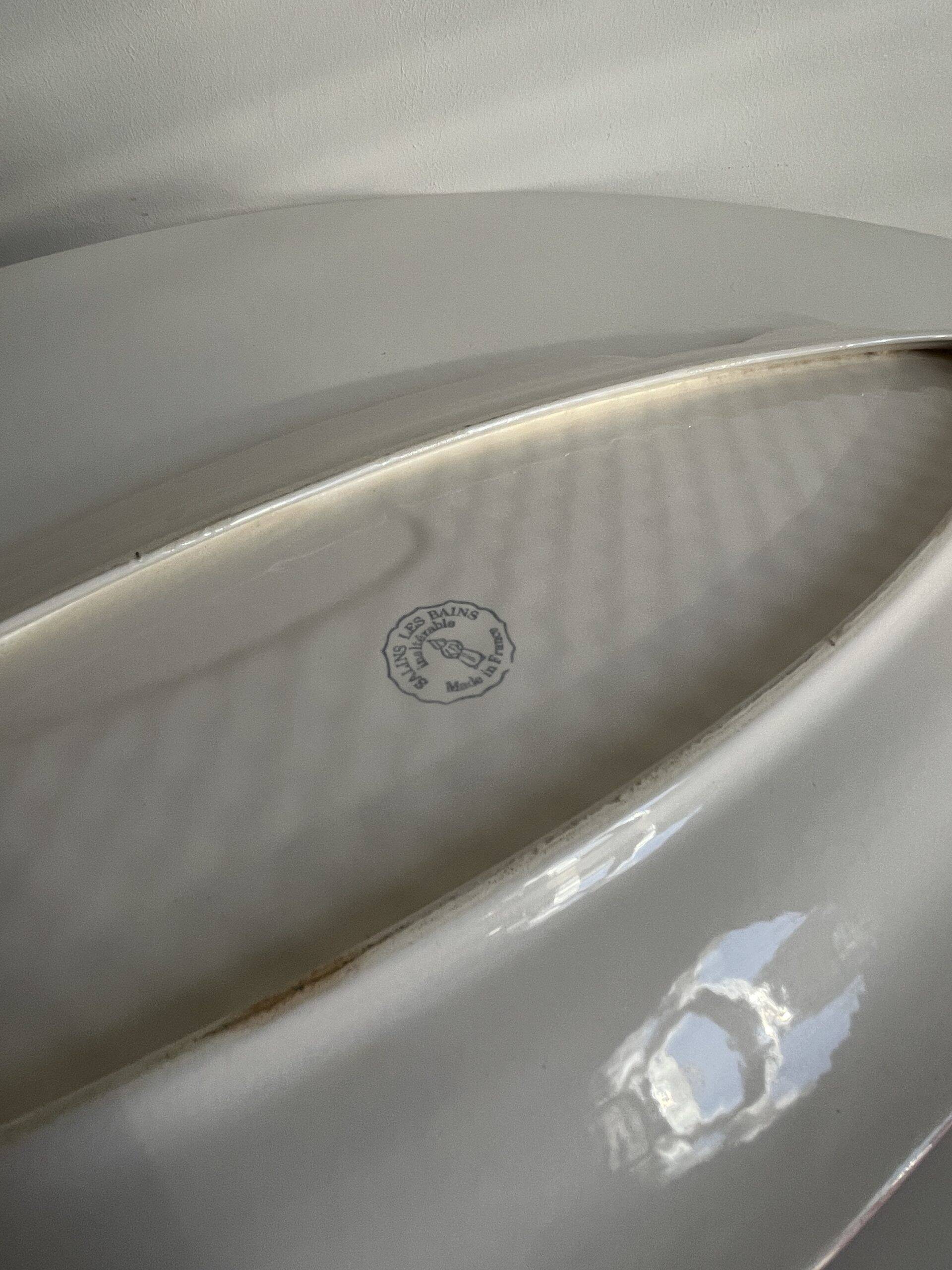 Grand plat de service à poisson rose vintage en faïence de salins made in france