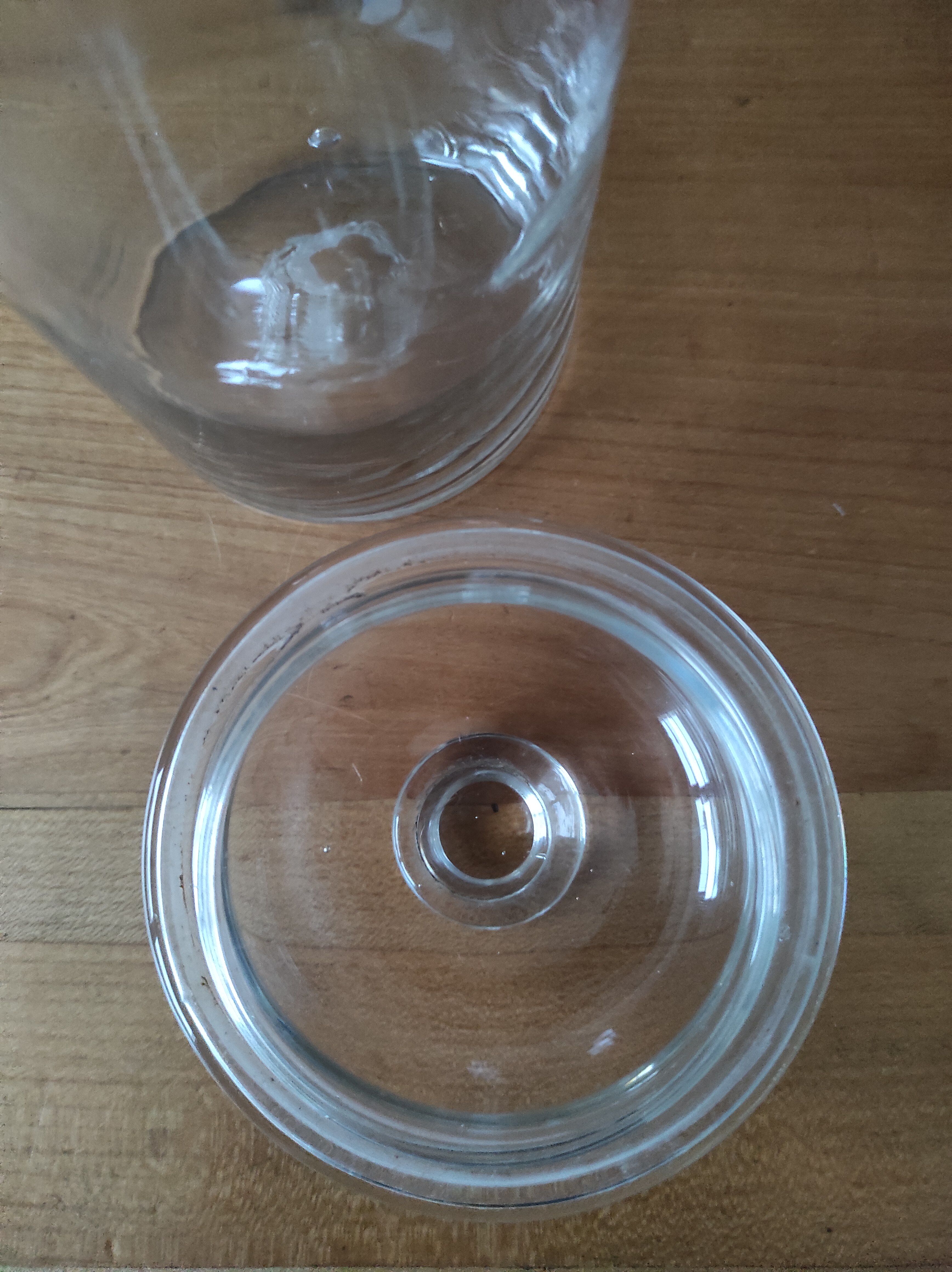 Antique jar with lid