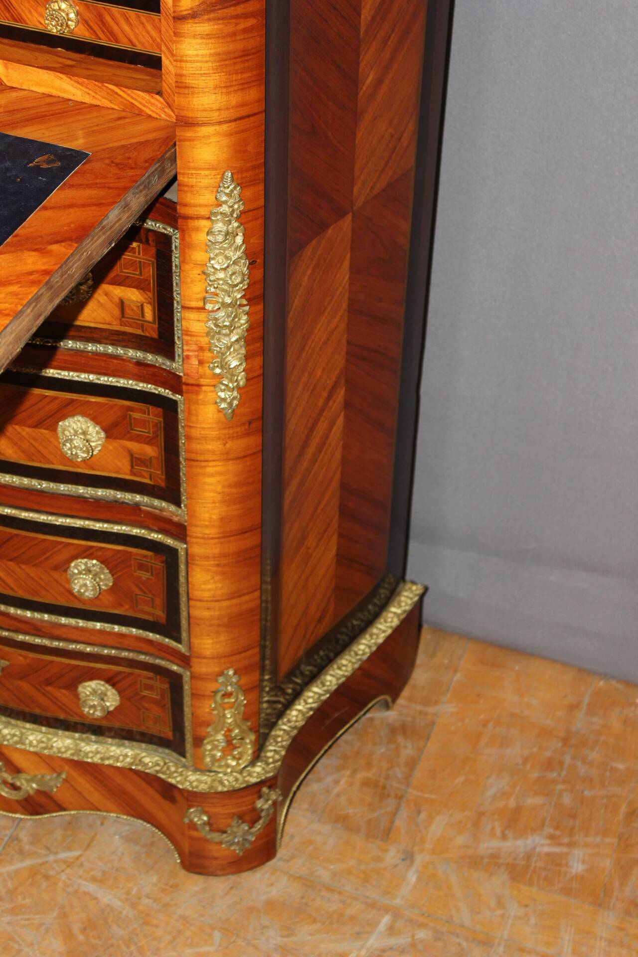 Napoleon III secretary in marquetry and bronze 19th century