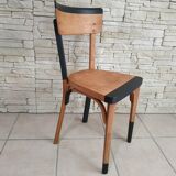 Chaises bistrot dépareillées