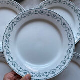 Iron earth plate