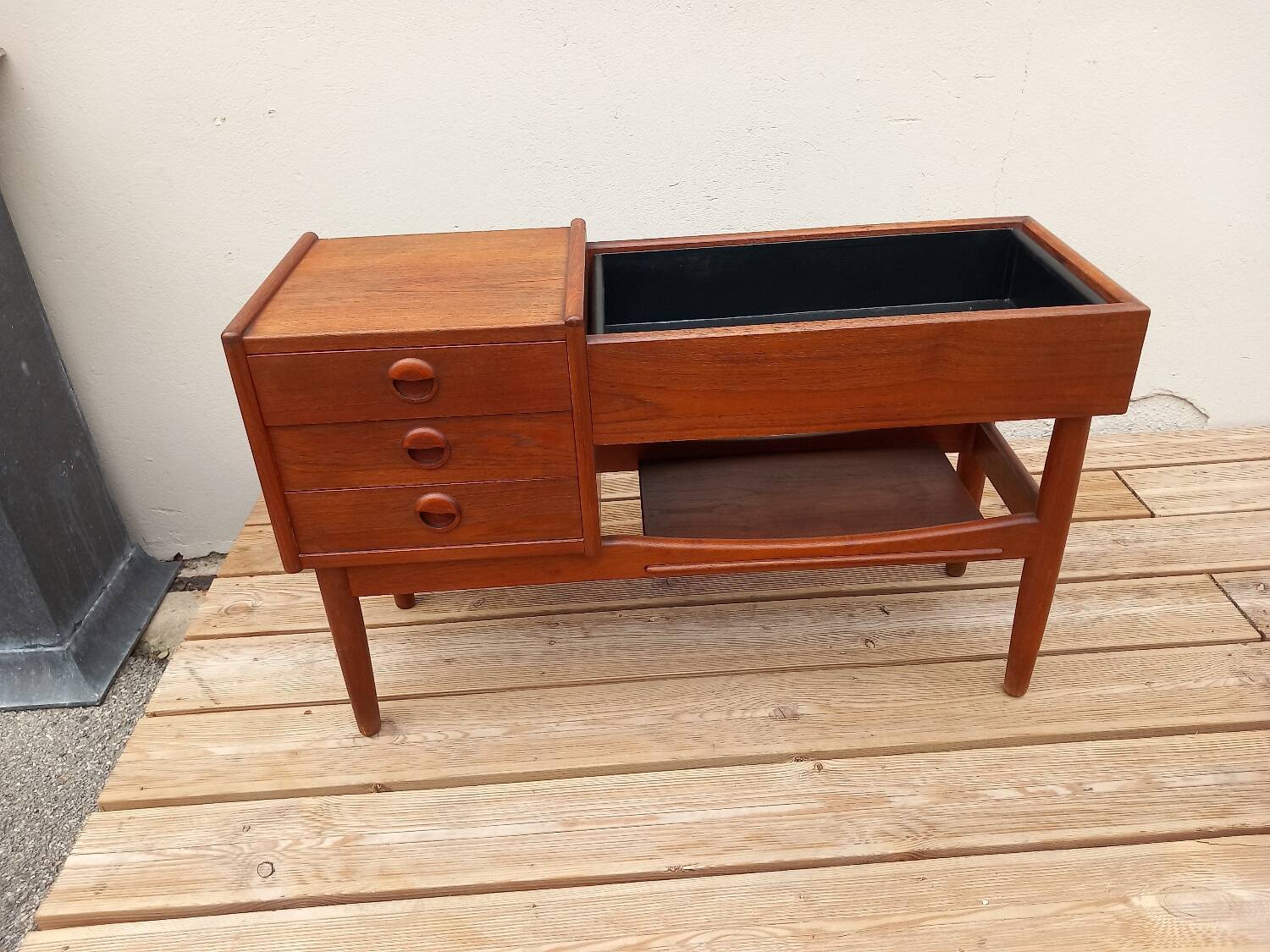 Scandinavian teak planter Arne Walh Iversen