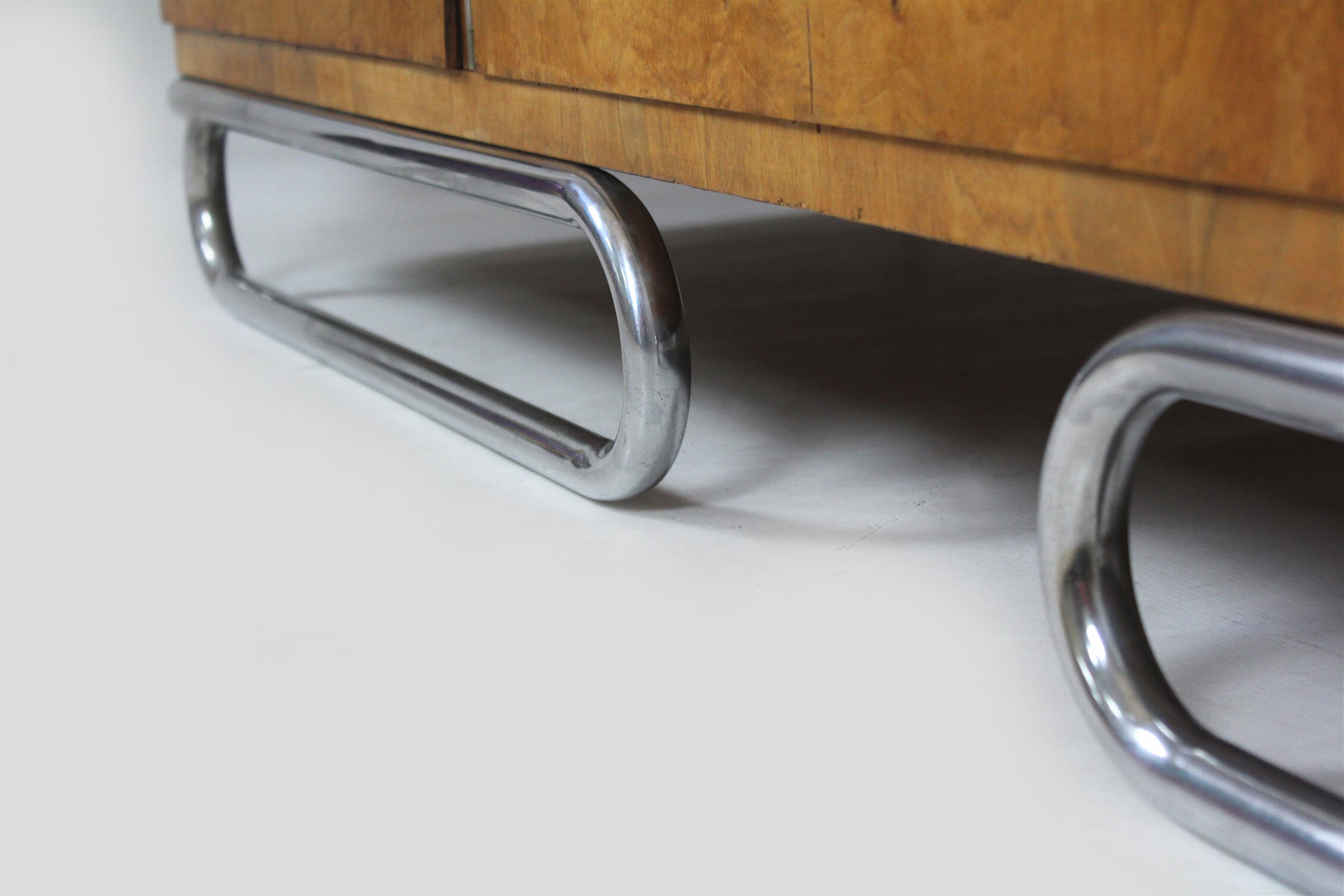 Bauhaus chromed tubular steel wardrobe, 1930s