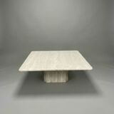 Table basse carrée de Claude Berraldacci.