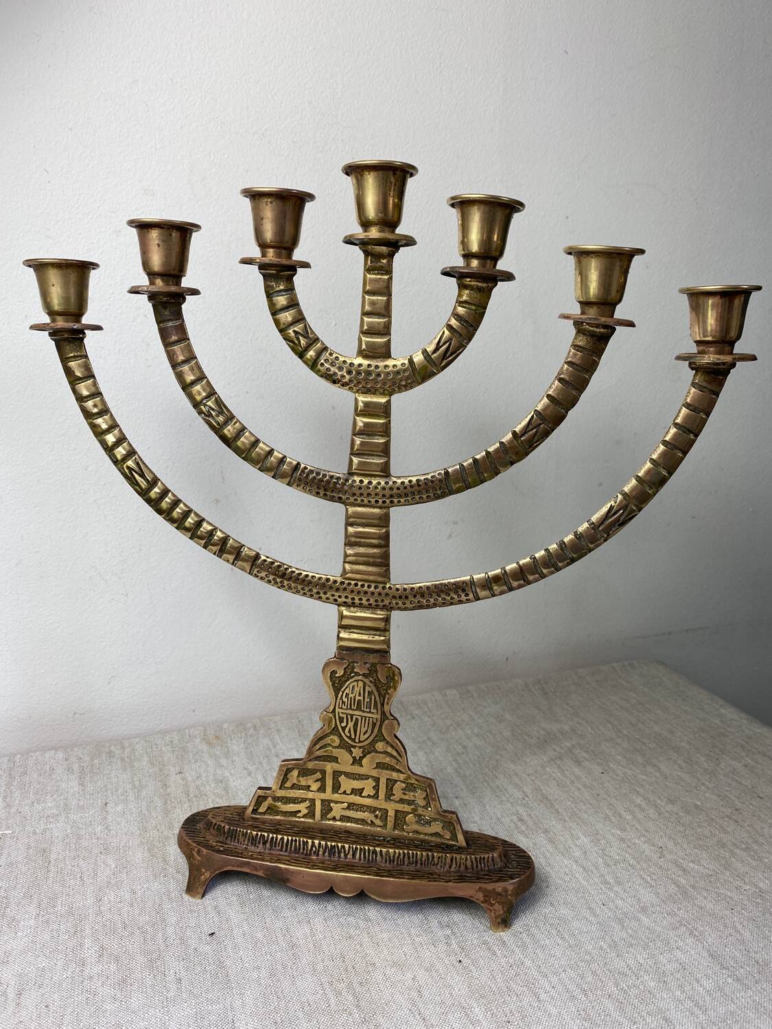 Bougeoir, Menorah à sept branches