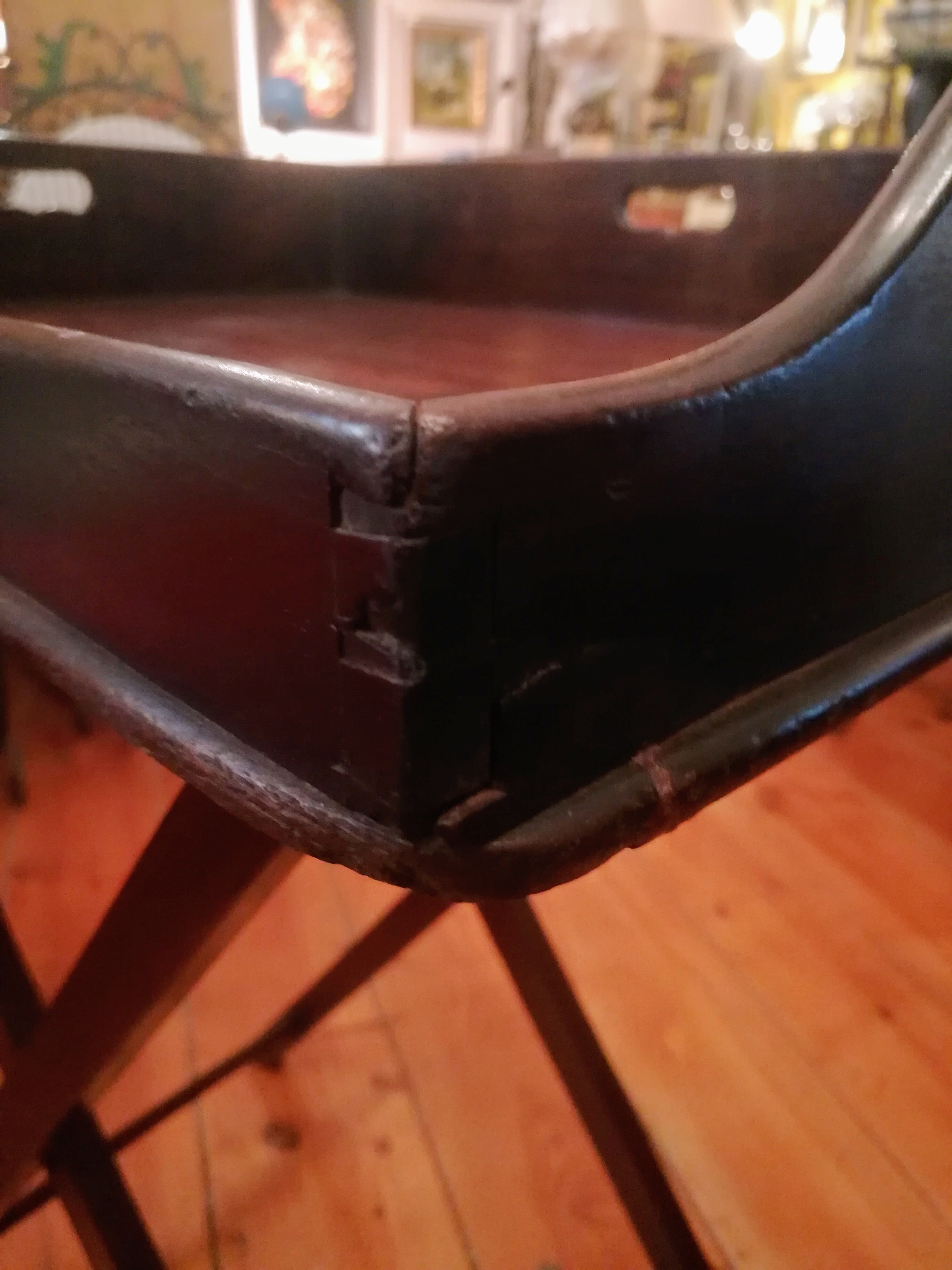 Mahogany butler folding table