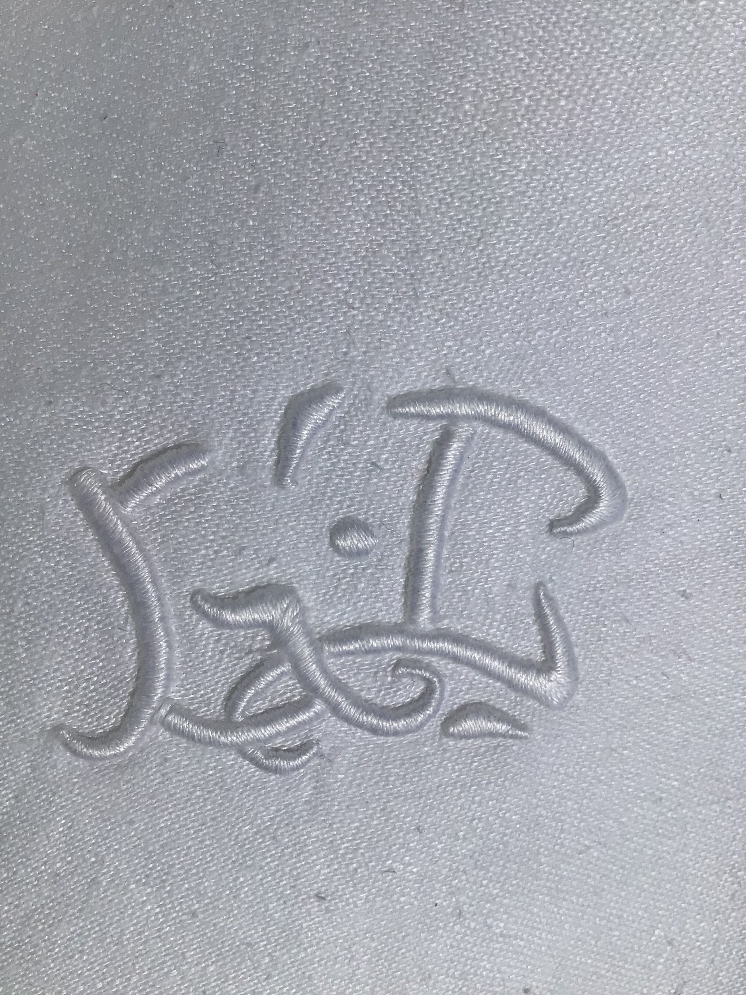 11 square napkins GC floral damask with cutwork