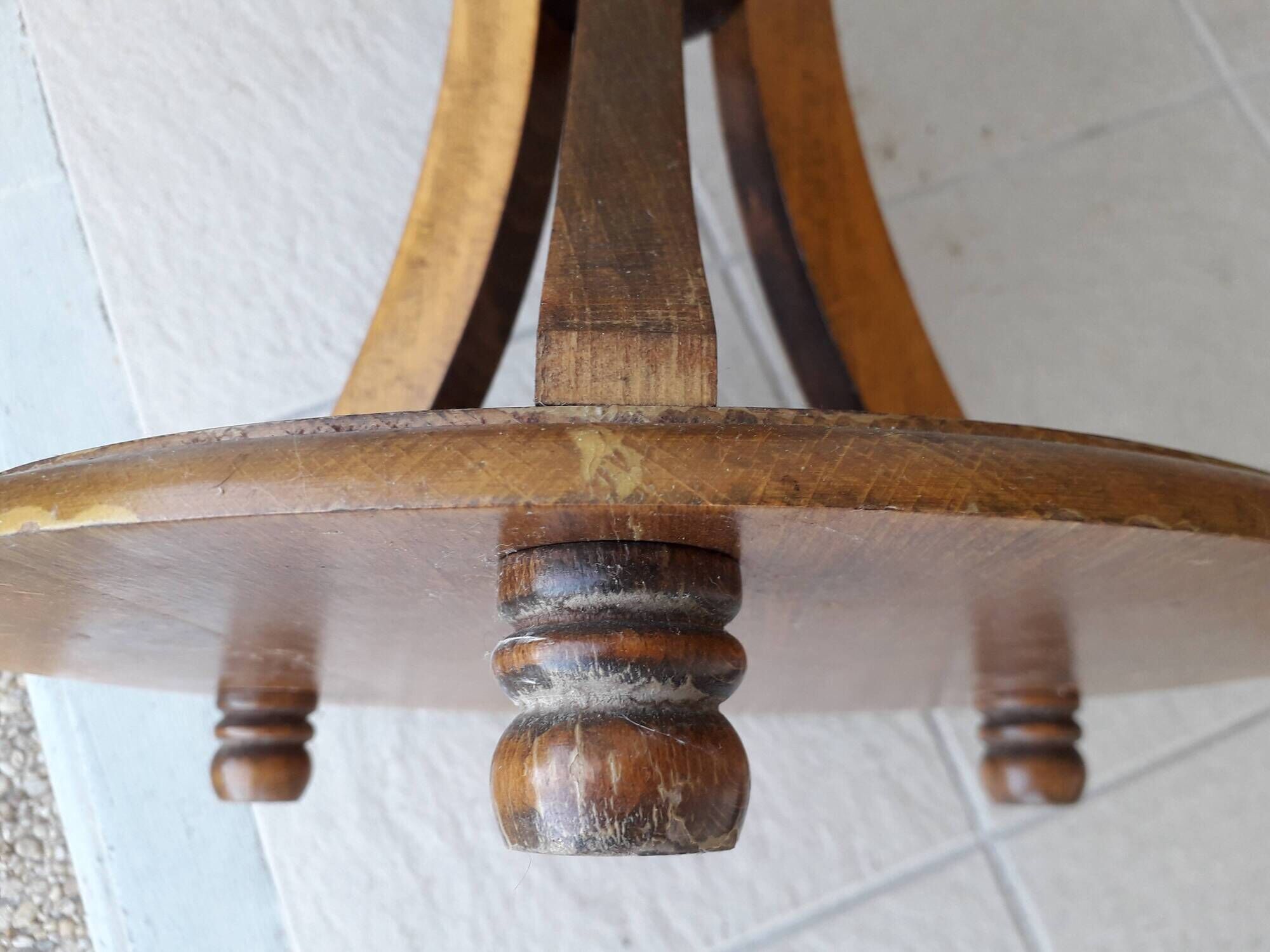 Wooden plant holder