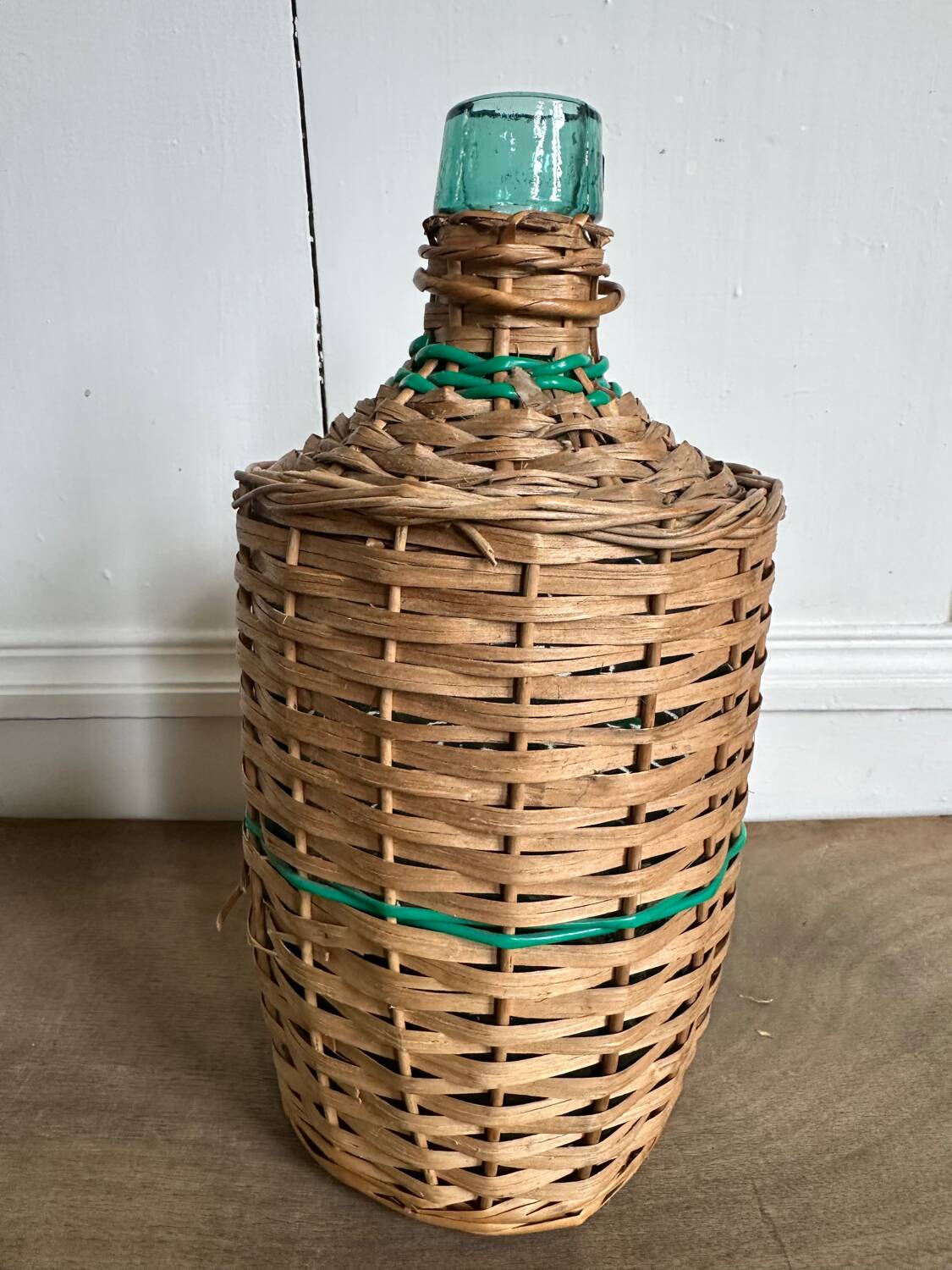 Viresa 70s demijohn