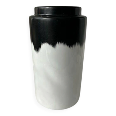 Vase Normann Copenhagen blanc et noir Agnes Fries