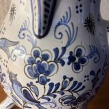 Antique chocolate pot in faience with its original whisk.