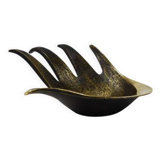 Bowl or sculptural ashtray in brass by Walter Bosse, Herta Baller, Austria, 1950s.