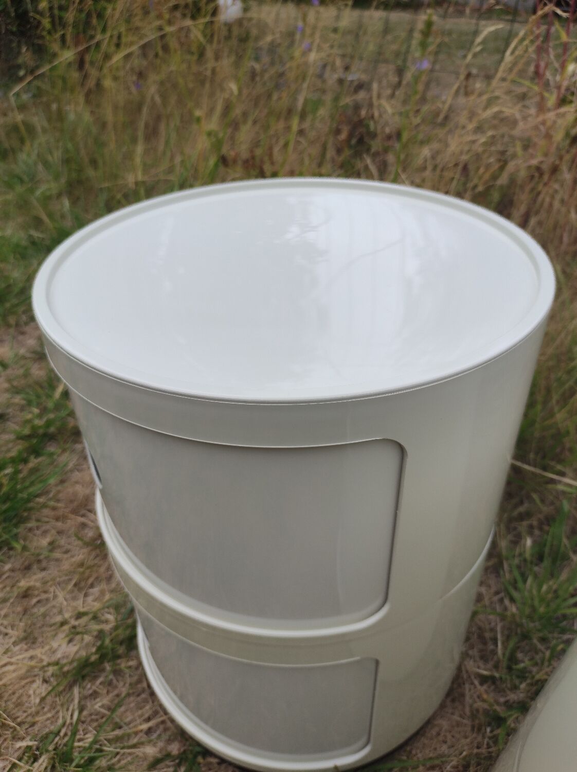 Pair of vintage white/cream Componibili bedside tables - Kartell