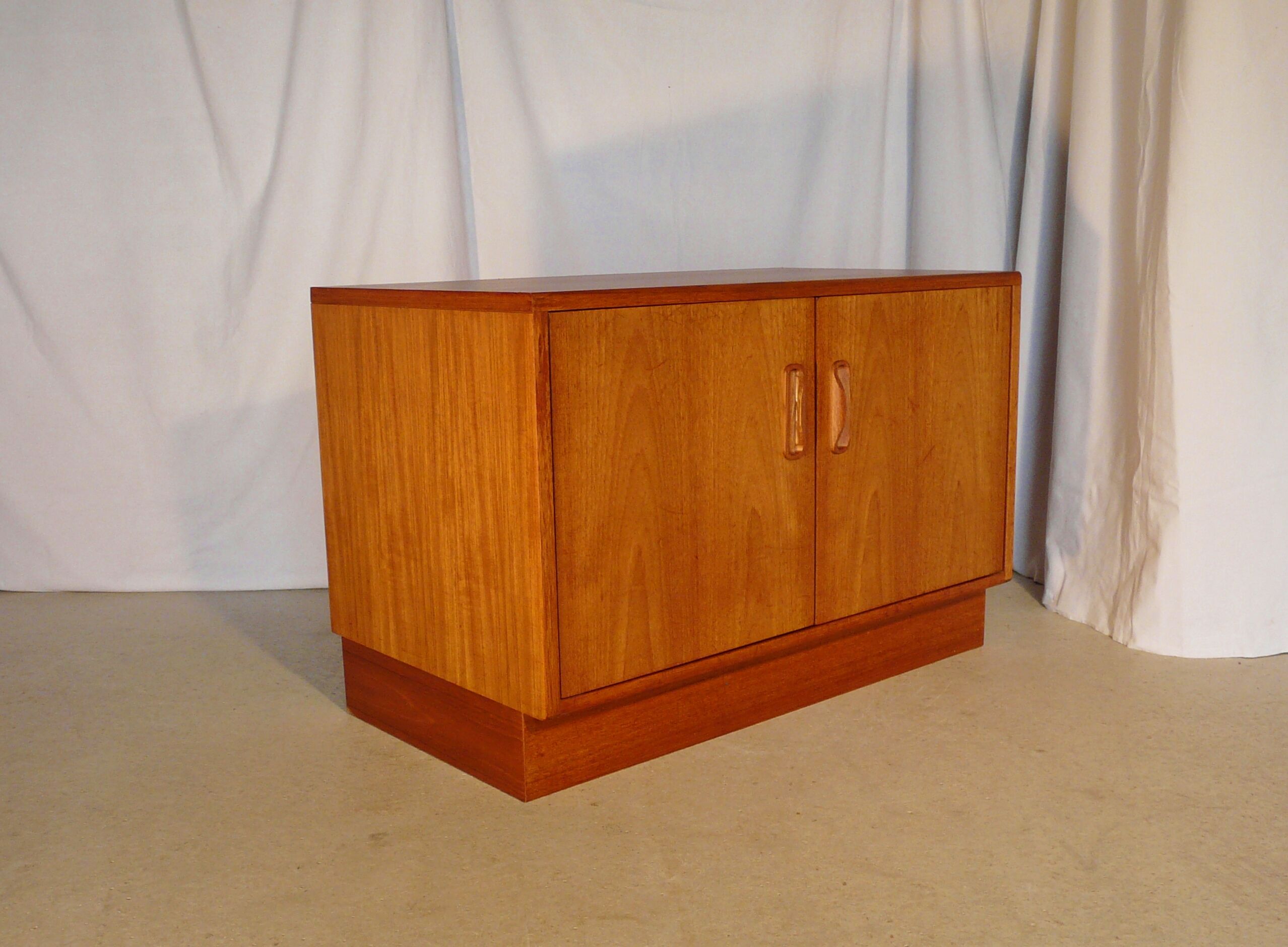 G Plan teak modular angle line