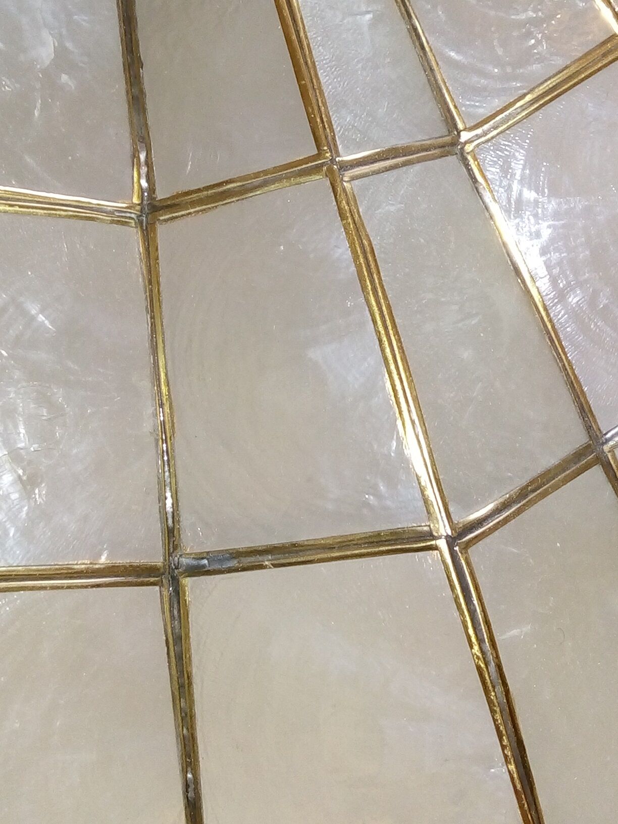 Chandelier suspension mother-of-pearl and brass