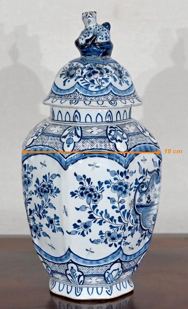 Delft earthenware vase - Early twentieth century