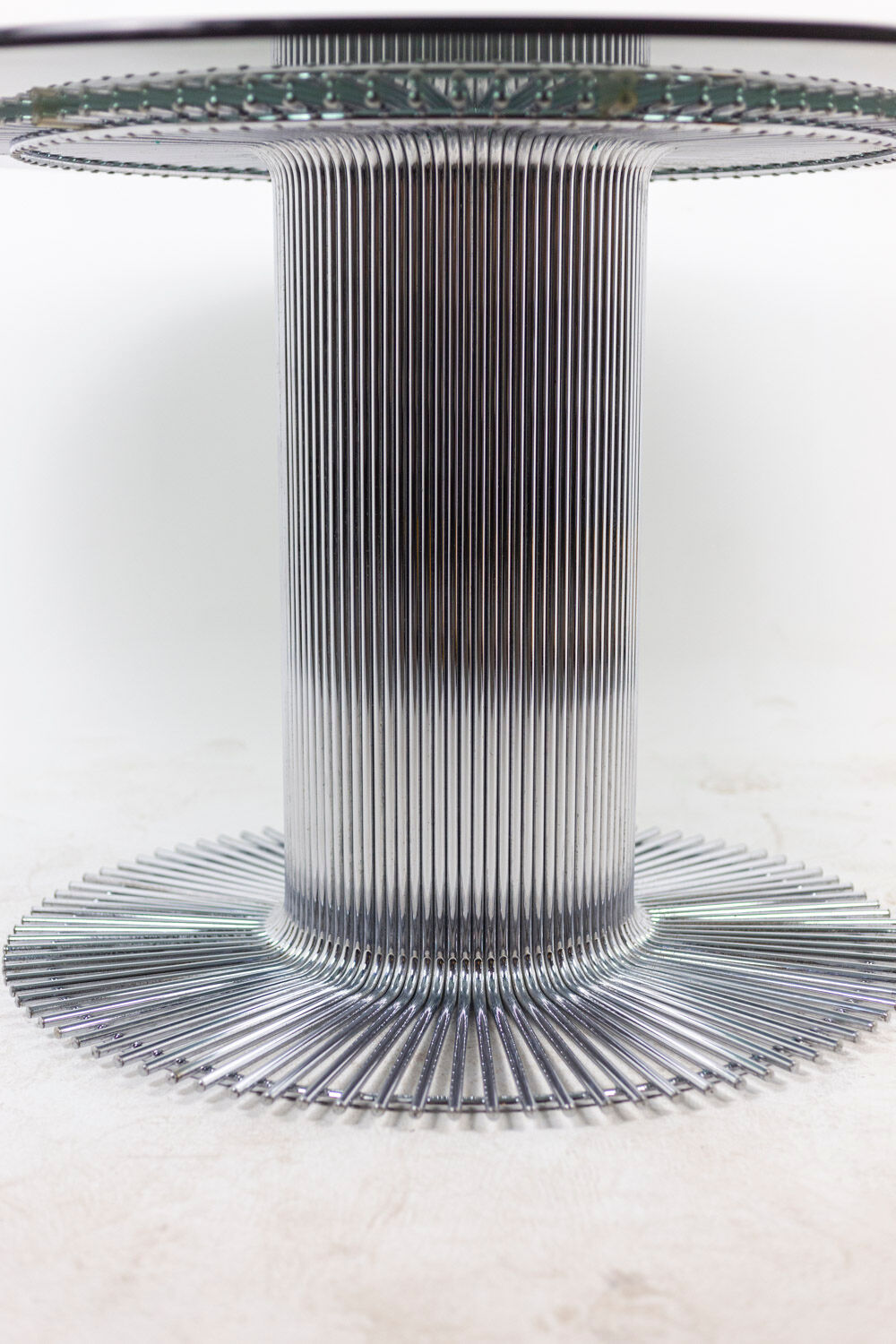 Gastone Rinaldi, Round table in chromed metal and smoked glass, 1970s