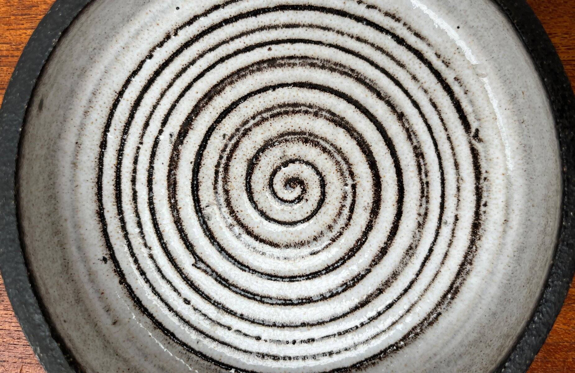 Studio pottery bowl from mid-century Danish Frank Keramik, 1960s.