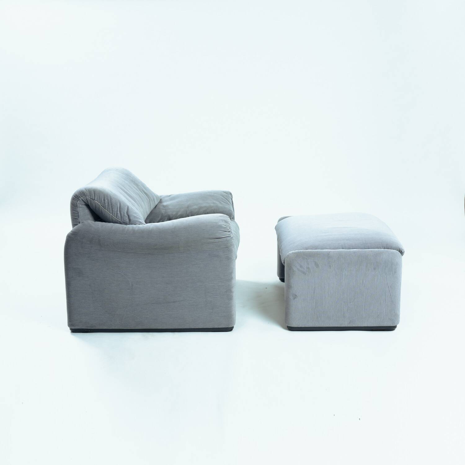 Chaise Maralunga avec repose-pieds par Vico Magistretti pour Cassina, années 1970