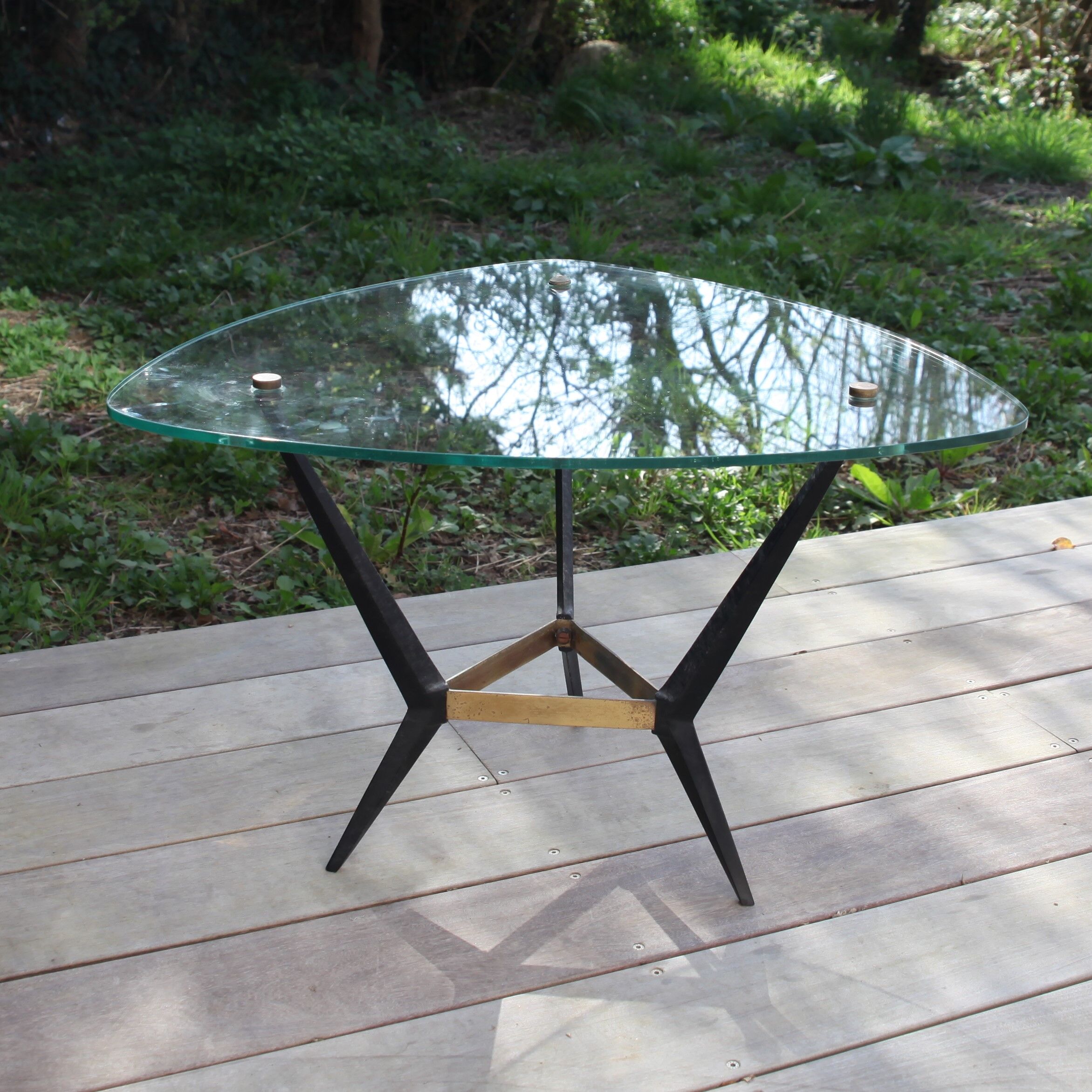 Metal coffee table and glass top by Créations Jarden