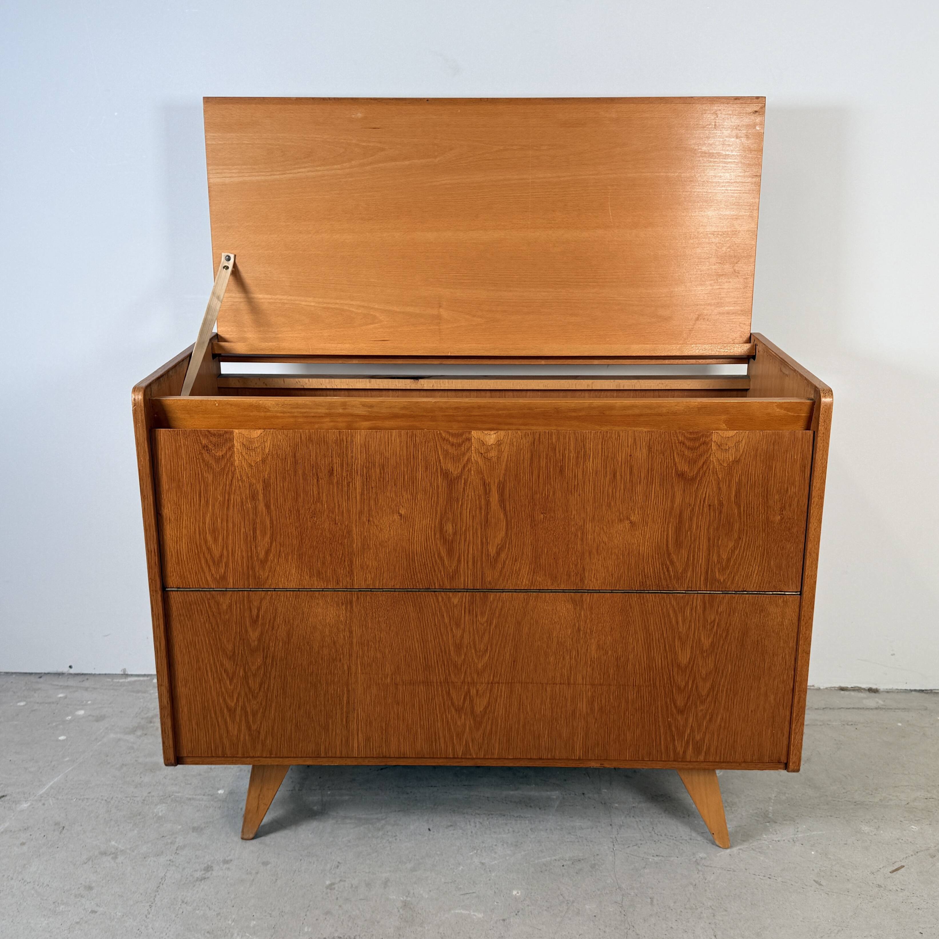 Vintage blanket chest/toy chest U-459, Jiří Jiroutek