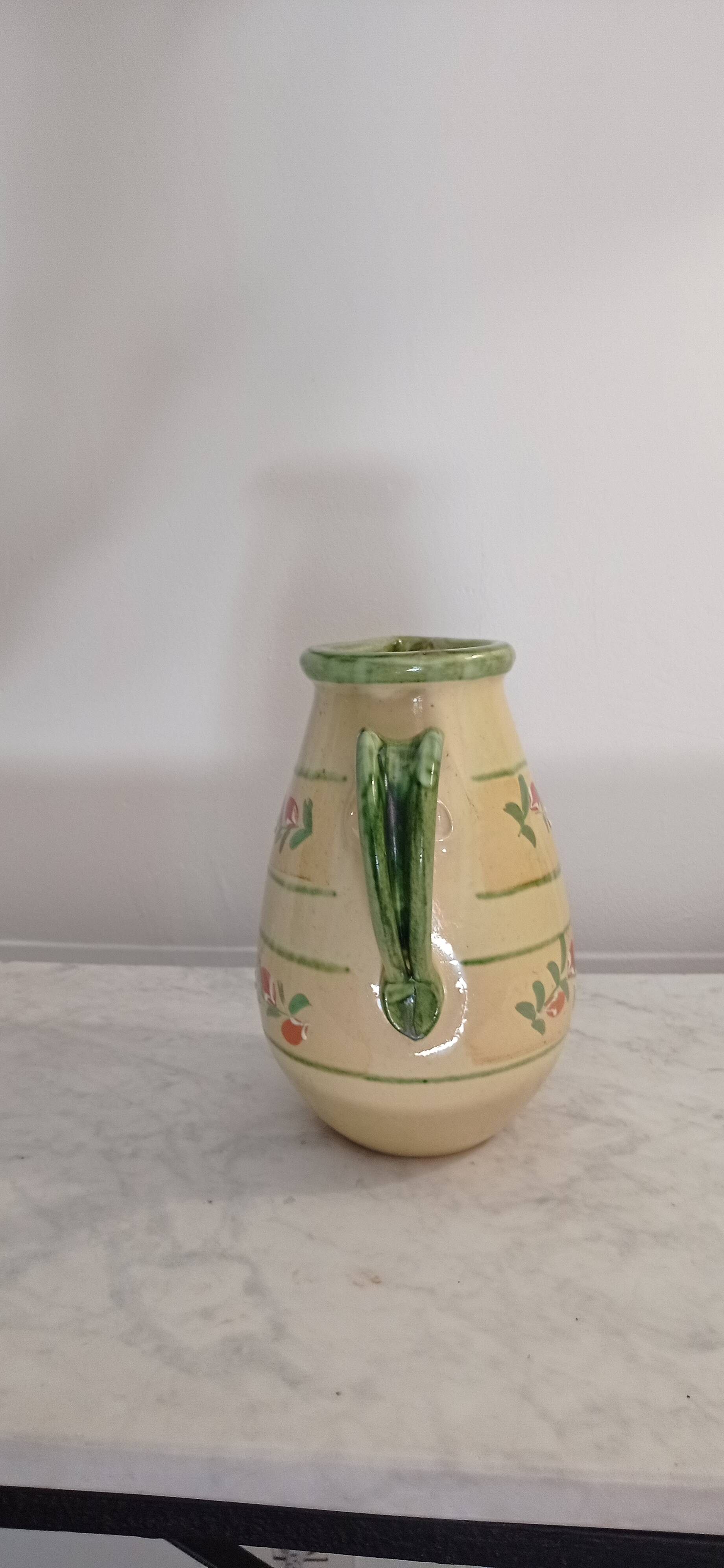 Pichet en terre cuite émaillée